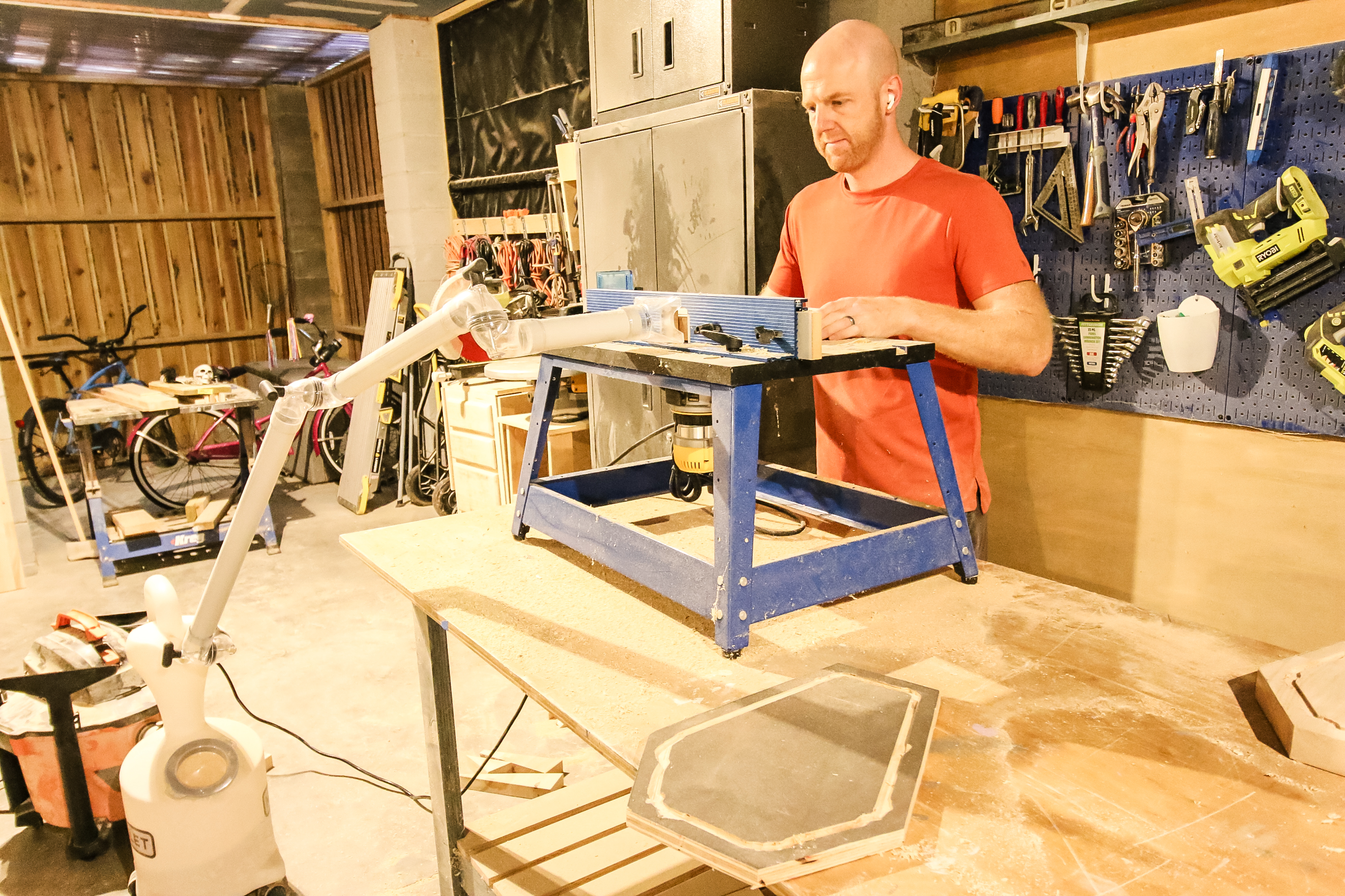 Using router to make coffin cheeseboard