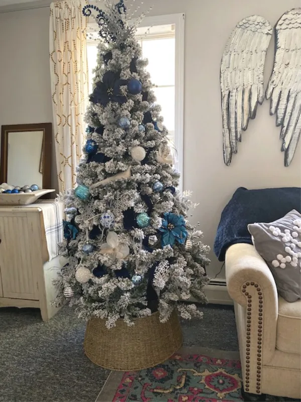 Our Crafty Mom blue and white christmas tree