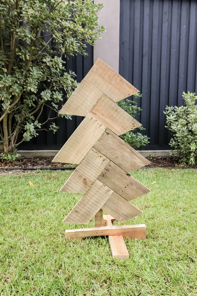 Wood pallet Christmas tree