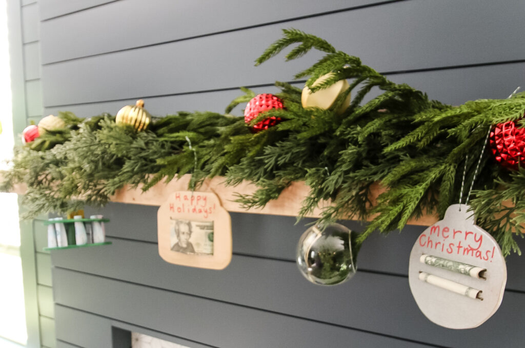 DIY money ornament - Charleston Crafted