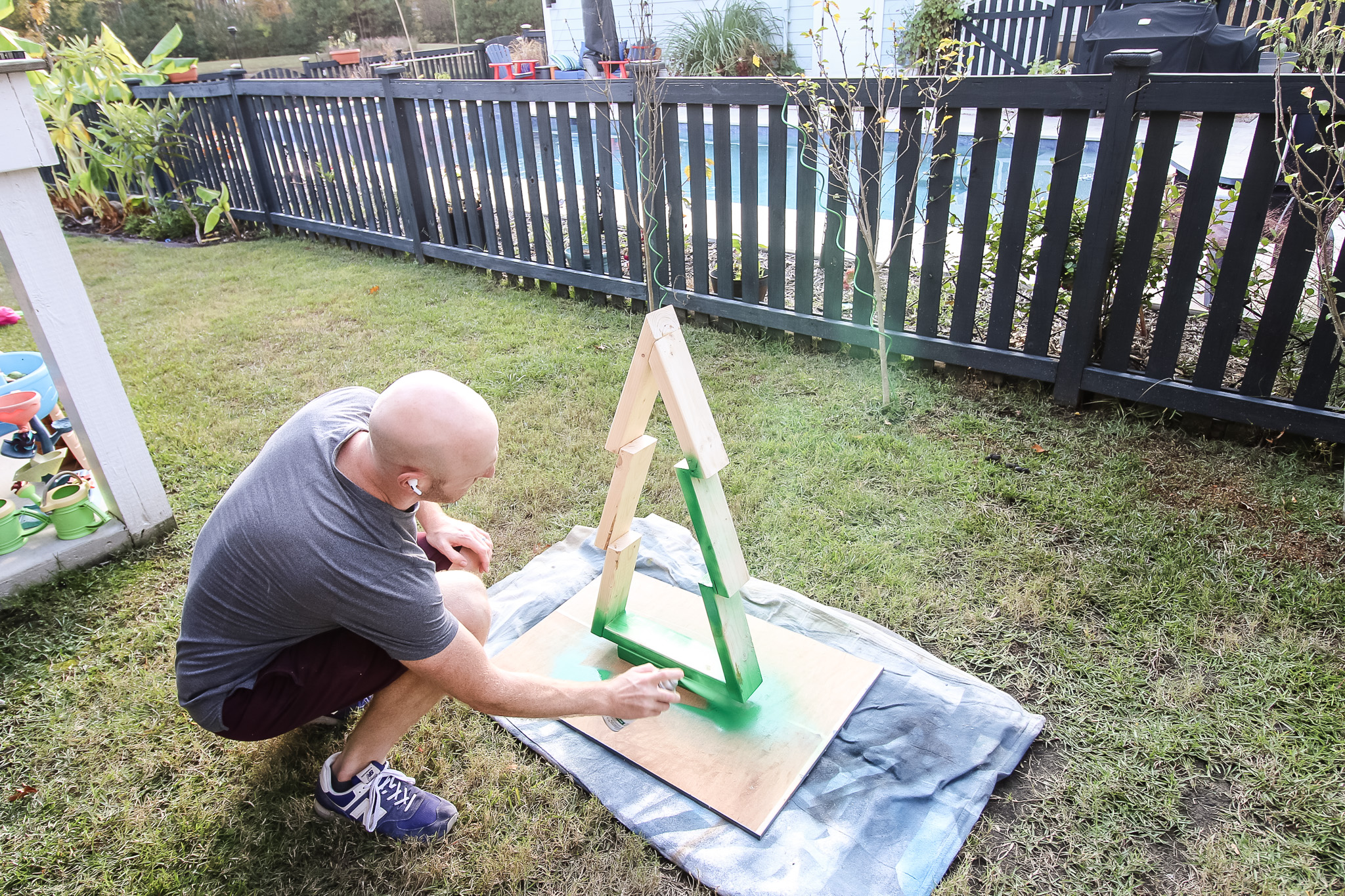 Spray painting 2x4 Christmas tree