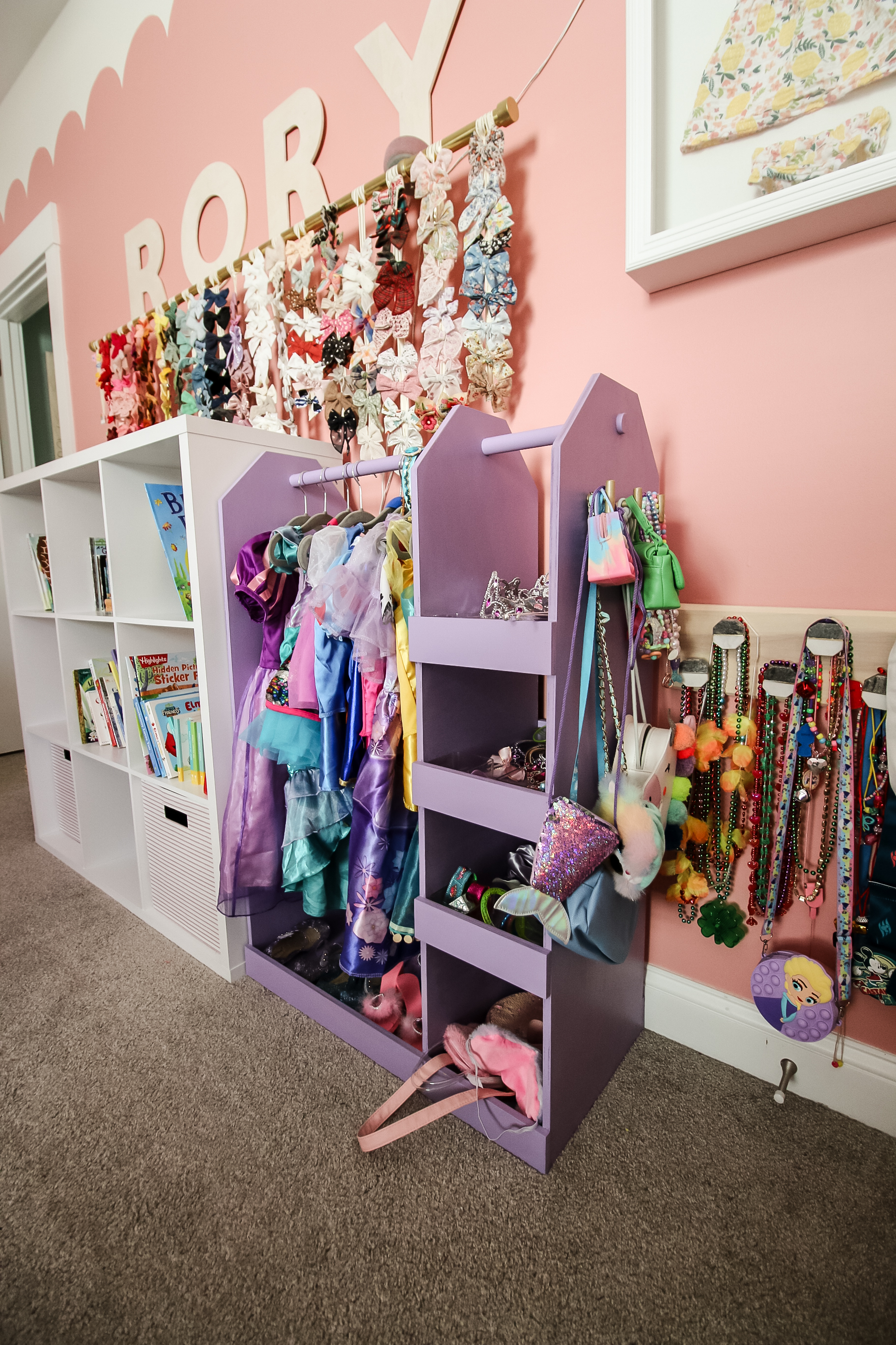 DIY dress up station - Charleston Crafted
