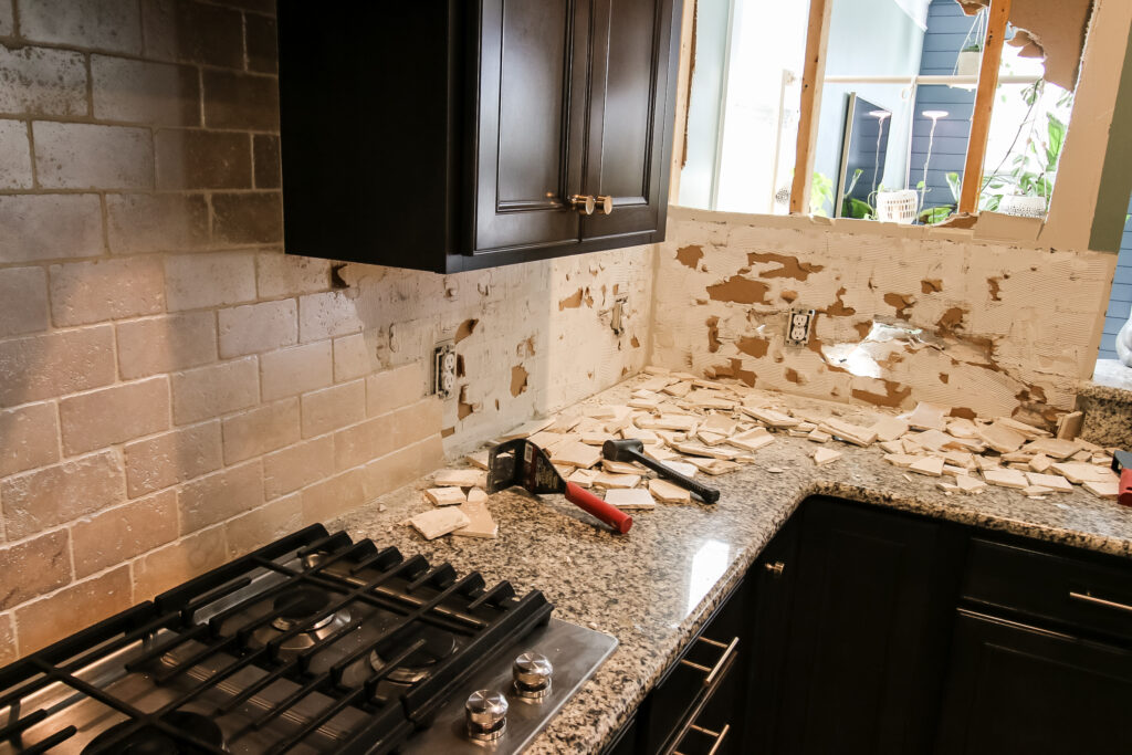 removing tile backsplash