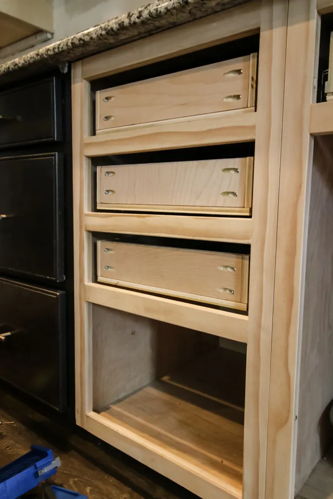 drawer boxes in base cabinet