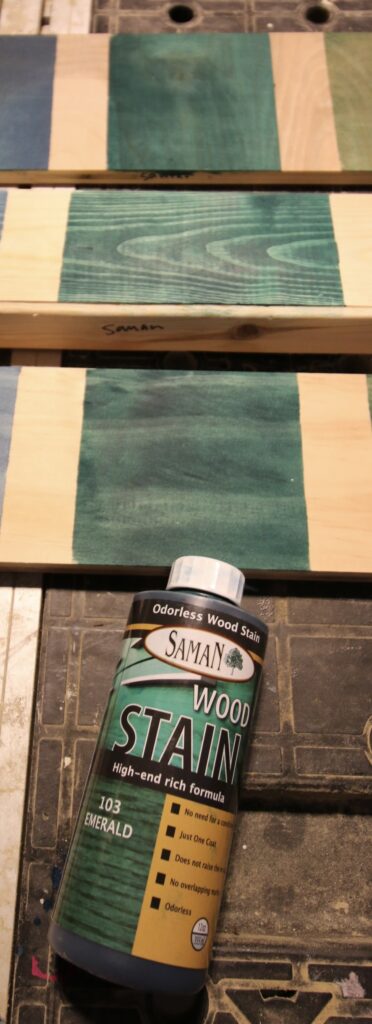 SamaN Wood Stain - Emerald green wood stain