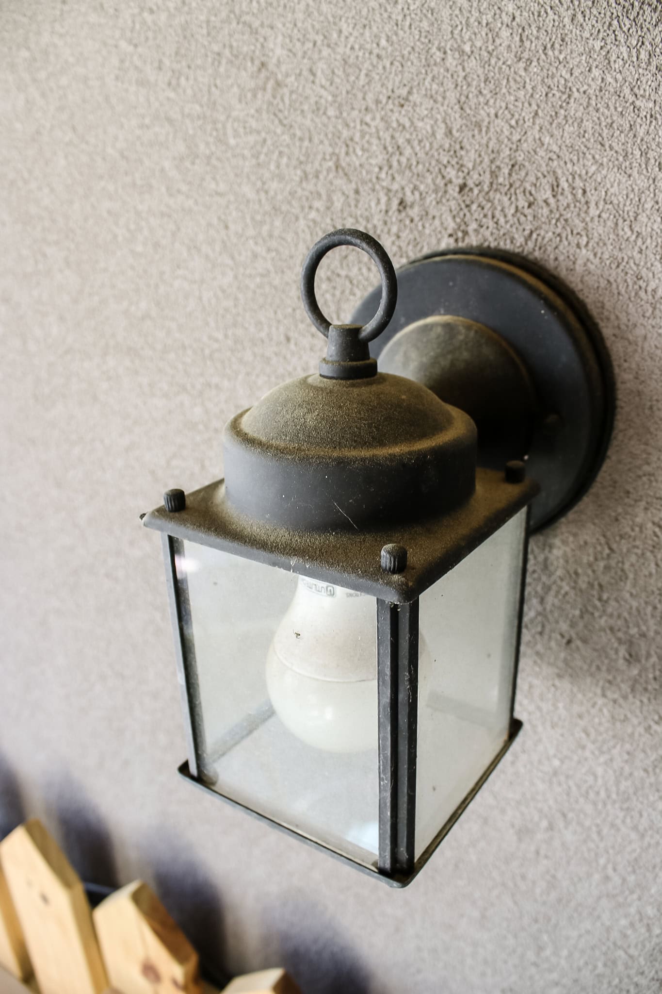 Dirty outdoor light fixture