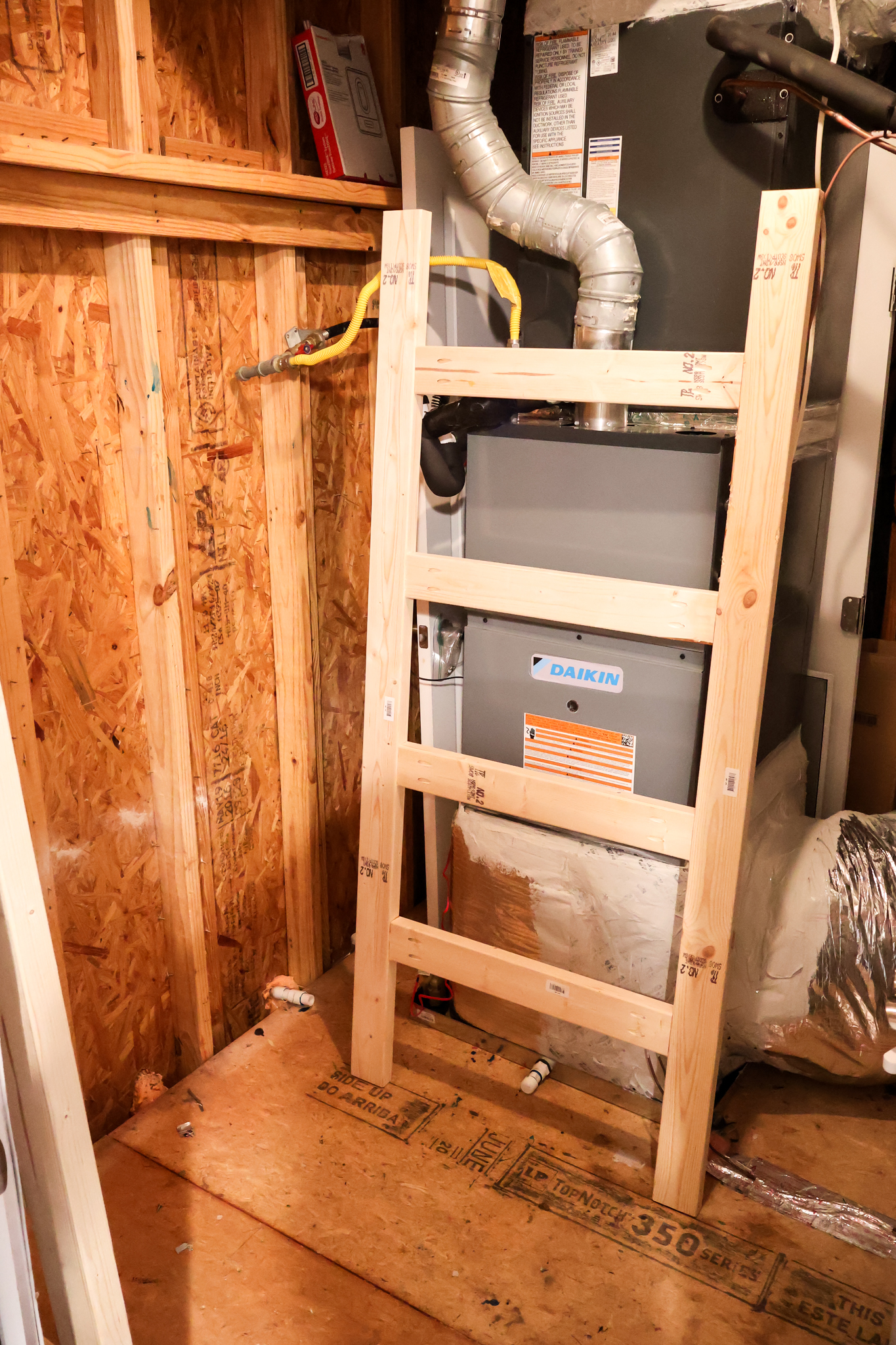 Attic shelf sides