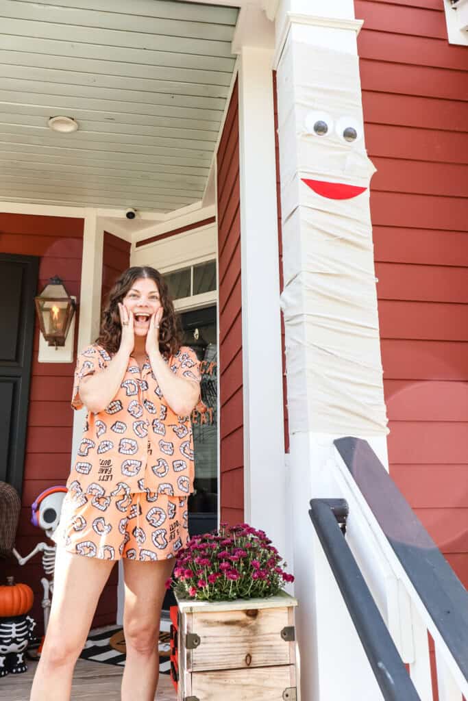 halloween mummy columns DIY