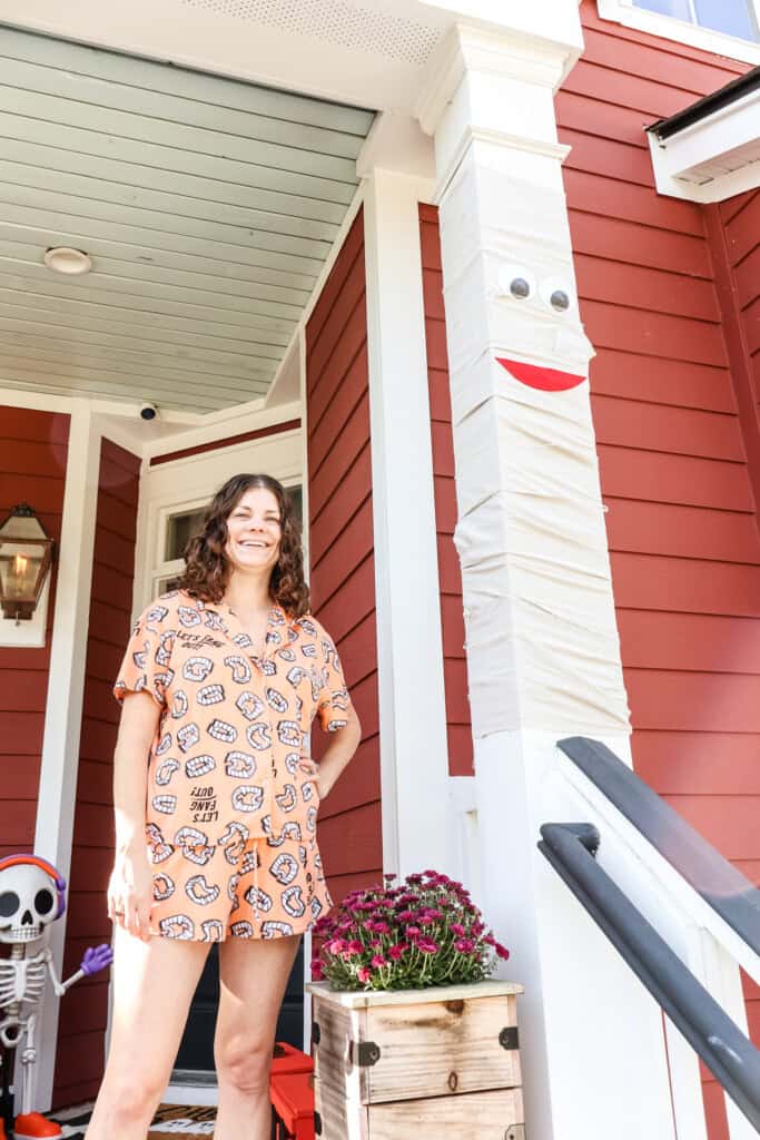 halloween mummy columns DIY